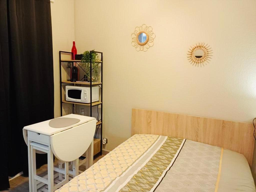 Appartement Calme Et Bien Situe Тарб Экстерьер фото